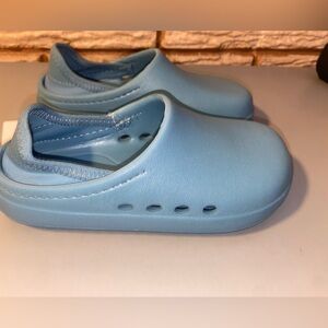 Cat & Jack Toddler Clogs Size 10 Blue Slip On Shoes NEW Croc Style